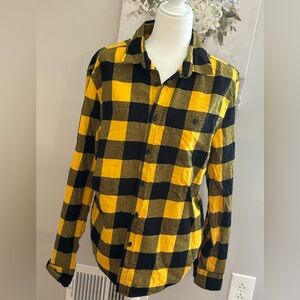 Aeropostale Black & Yellow Flannel Size Medium